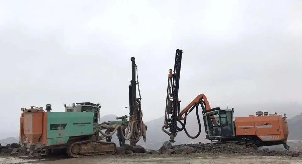The successful application of Zhigao top hammer drilling rig in Wuxue Mine